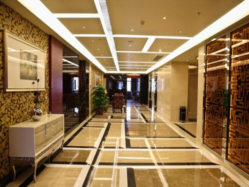 Fragrant Bay Hotel