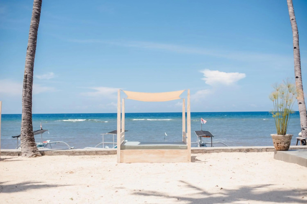 Курортный отель New Sunari Lovina Beach Resort