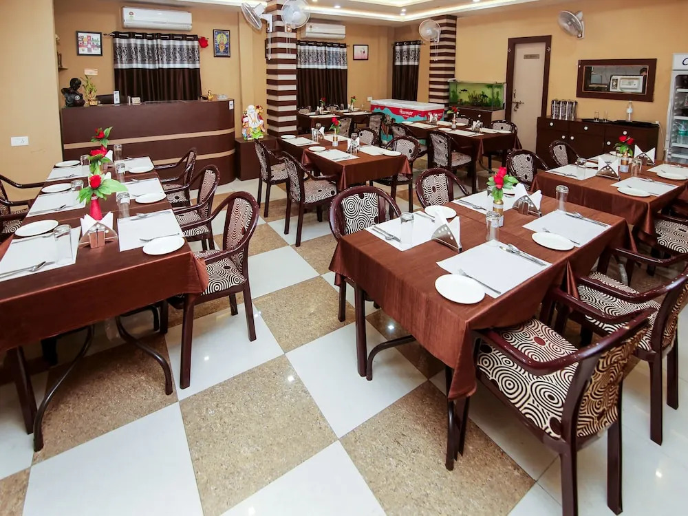 OYO 12363 Hotel Ratan international