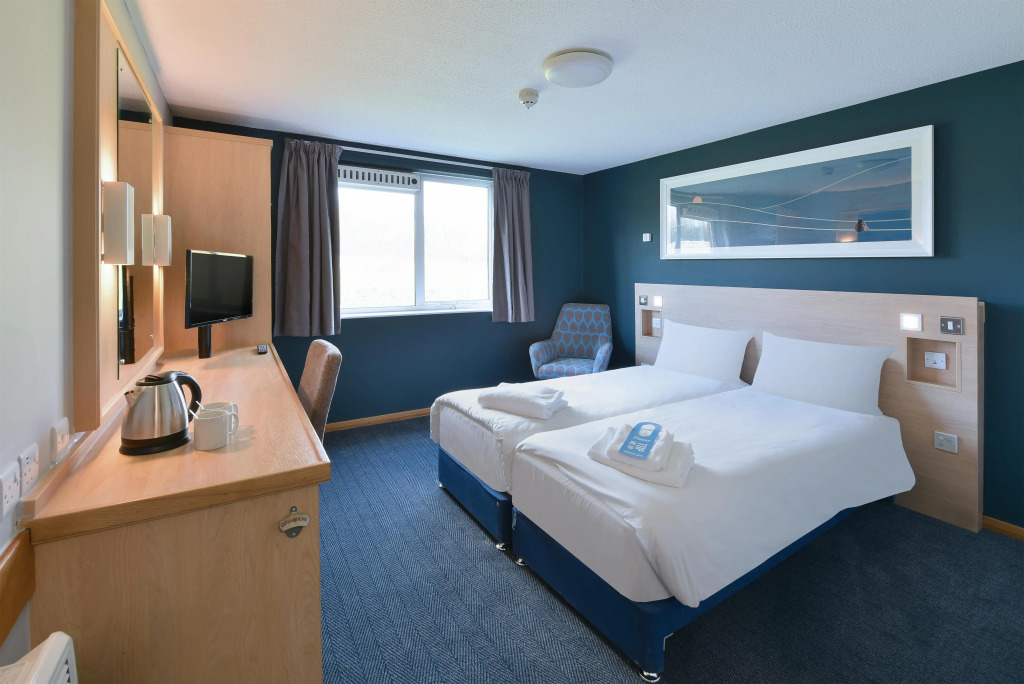 Travelodge Reading M4 Westbound