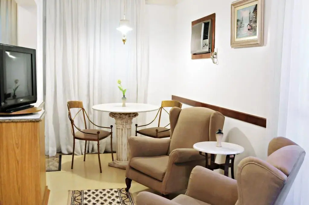 Cedro Hotel