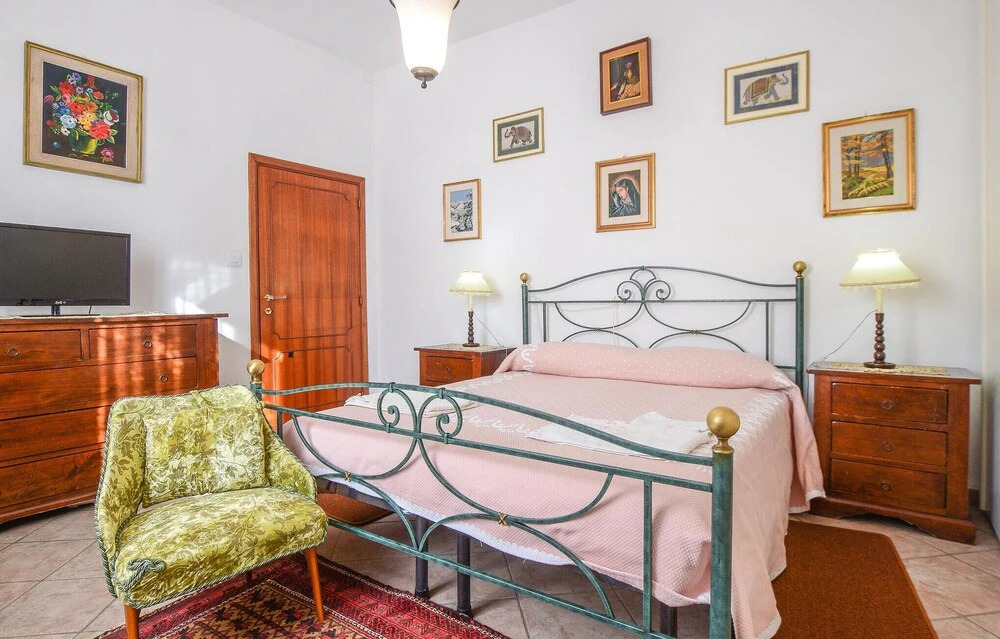 Amazing Apartment in Siena With 2 Bedrooms