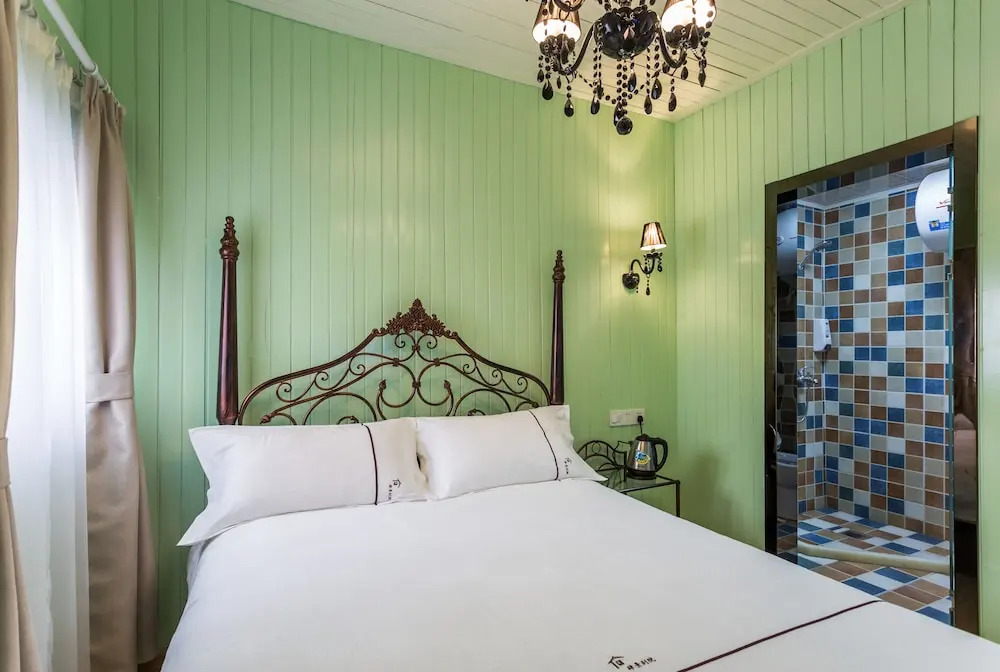 Wu Town Sijing Bieyuan Boutique Hostel