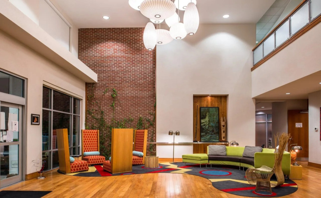 Hotel Indigo Columbus Architectural Center by IHG