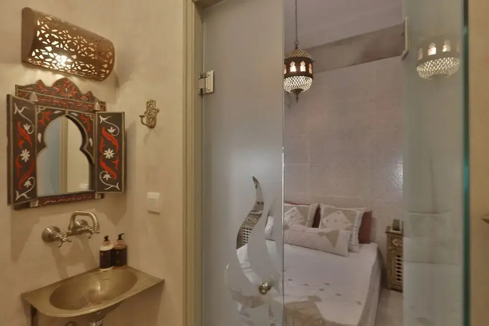 Riad la fayette bed & breakfast