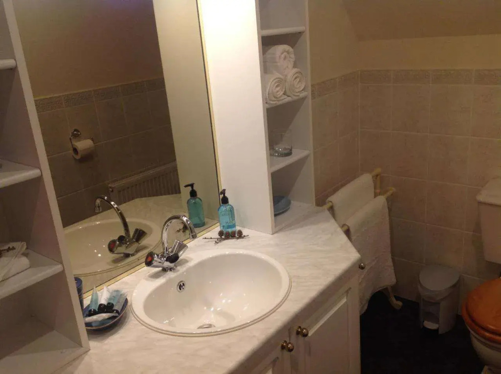Lochview Guesthouse