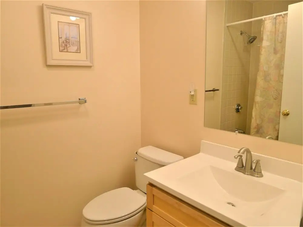 51 Middlecott - 2 Bedroom Condo