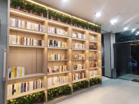 Zhengzhou Dongguan Hotel (Qingdao University Bohai Haishang Branch)
