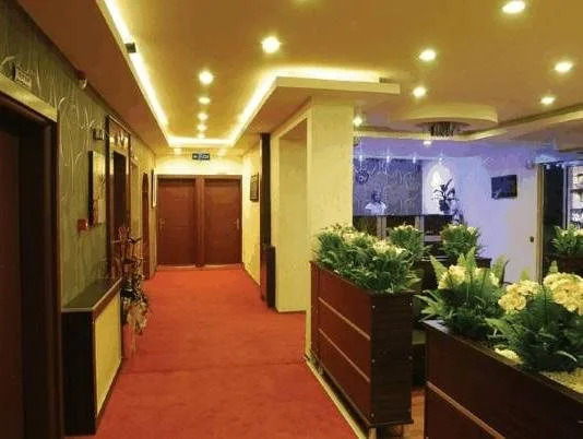 Kayzer Hotel