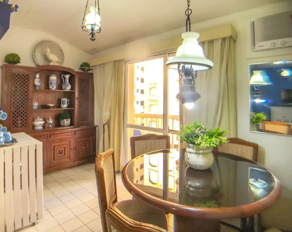 Apartamento a 70m da Praia de Pitangueiras SP