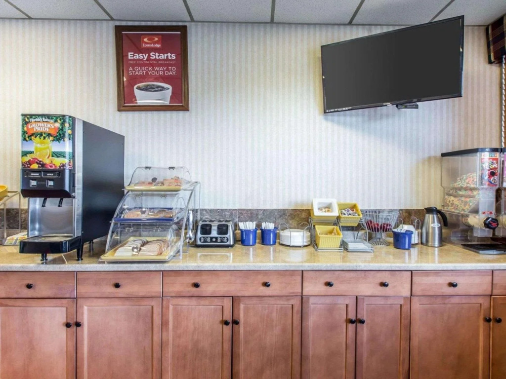 Econo Lodge Calhoun South