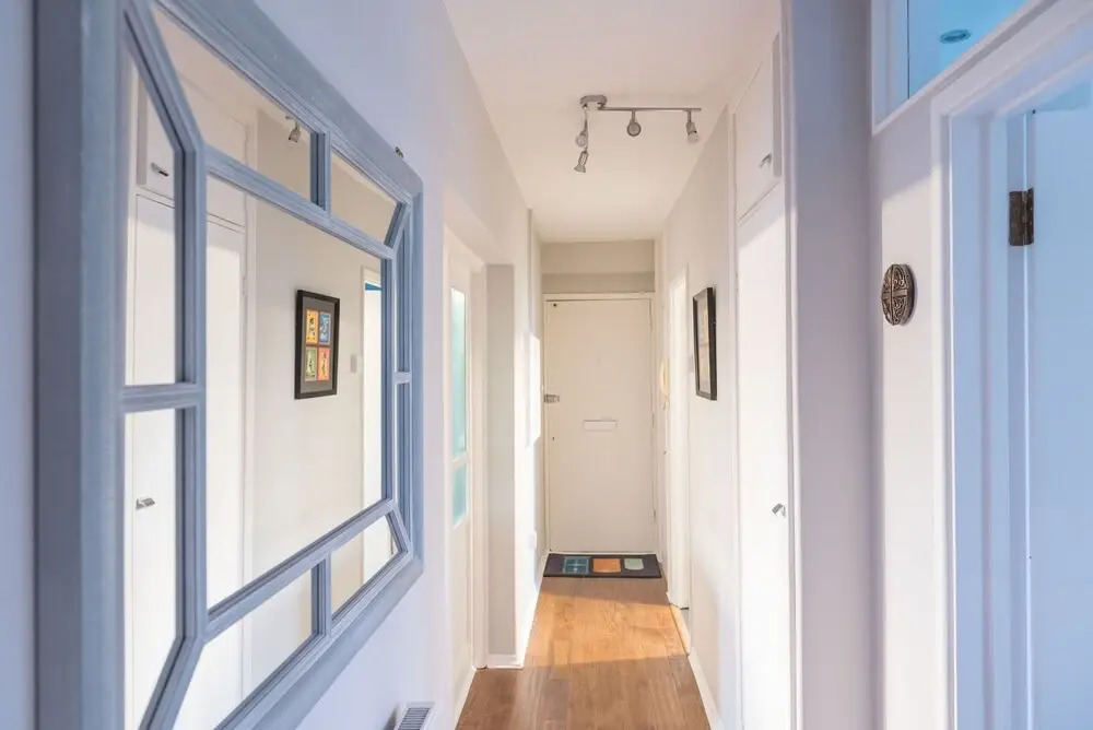 Stunning and Warm Home in Wandsworth by Underthedoormat