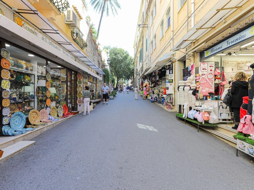 Central Apartment in Taormina Near the Sea