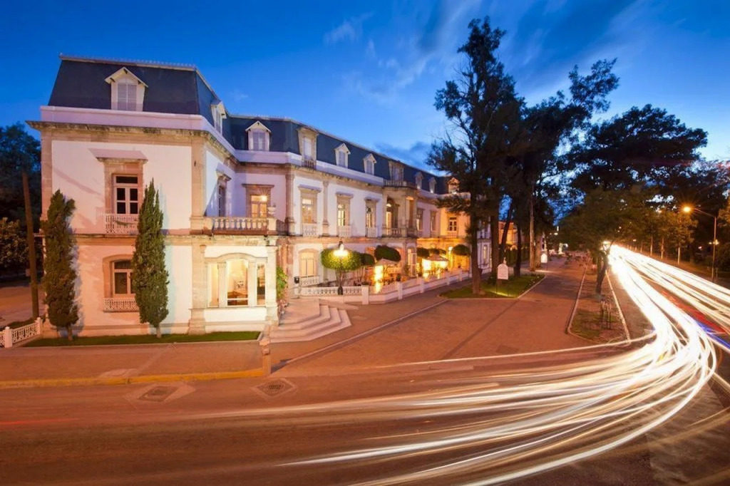 Hotel Alameda Grand
