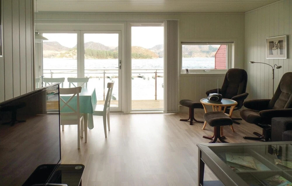 Awesome Apartment in Lindesnes With 3 Bedrooms