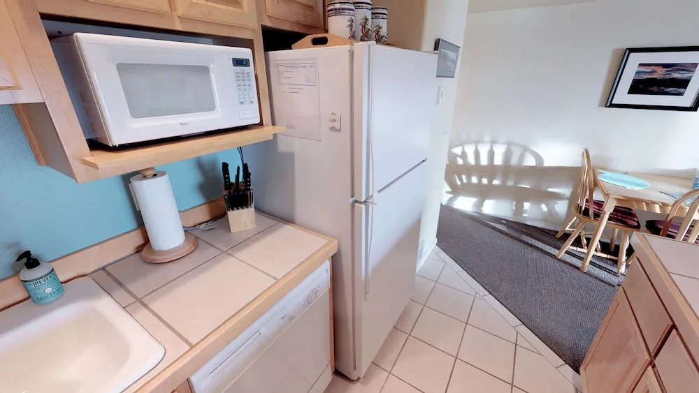 Waters Edge 203 - 1 Br Condo