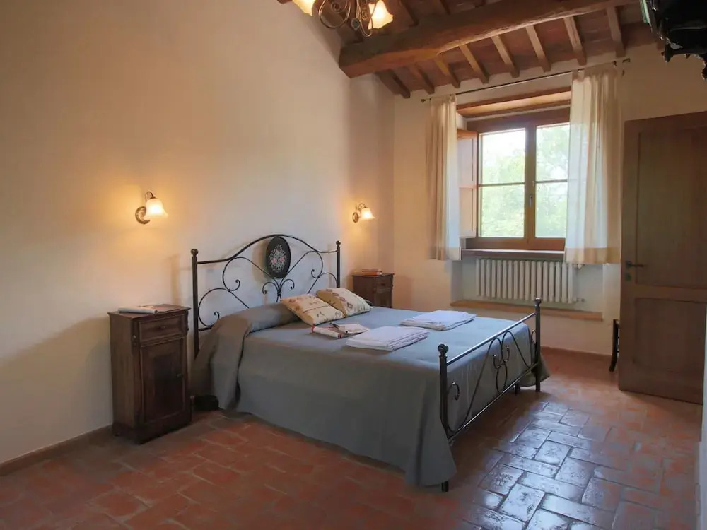 Farmhouse in Proceno with Pool