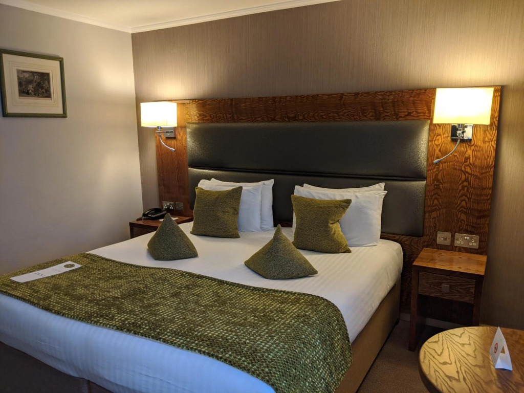 Cotswold Lodge Hotel