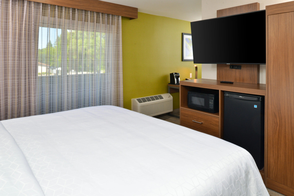 Holiday Inn Express - Santa Rosa North by IHG