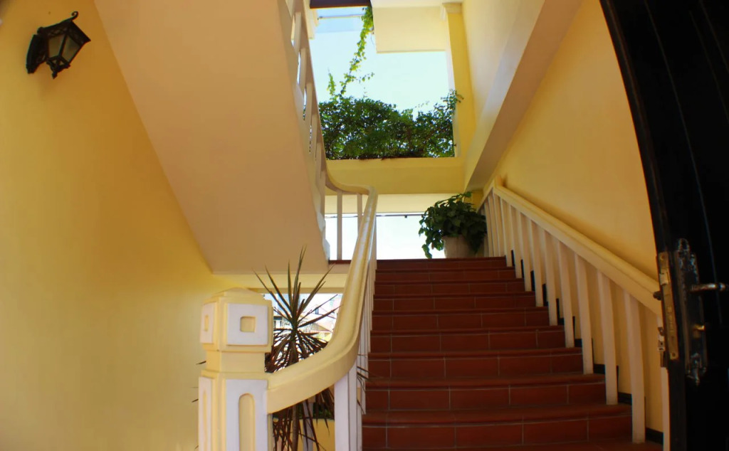 Hamilton Oceanview Villa