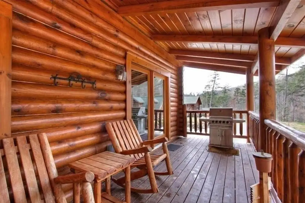Kiss Me Goodnight 1 Bedroom Cabin by RedAwning