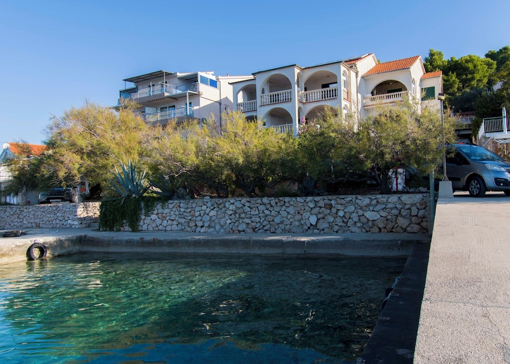 Apartments Ive