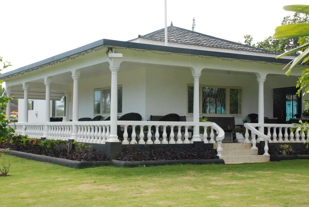Eslyn Villa