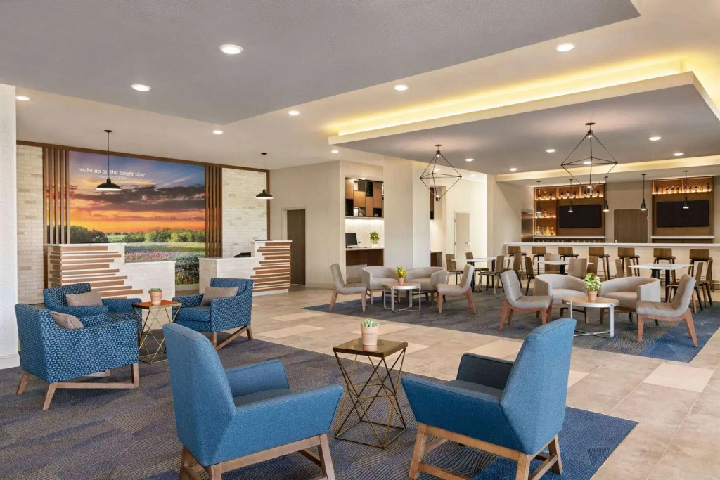 La Quinta Inn & Suites Limon by Wyndham