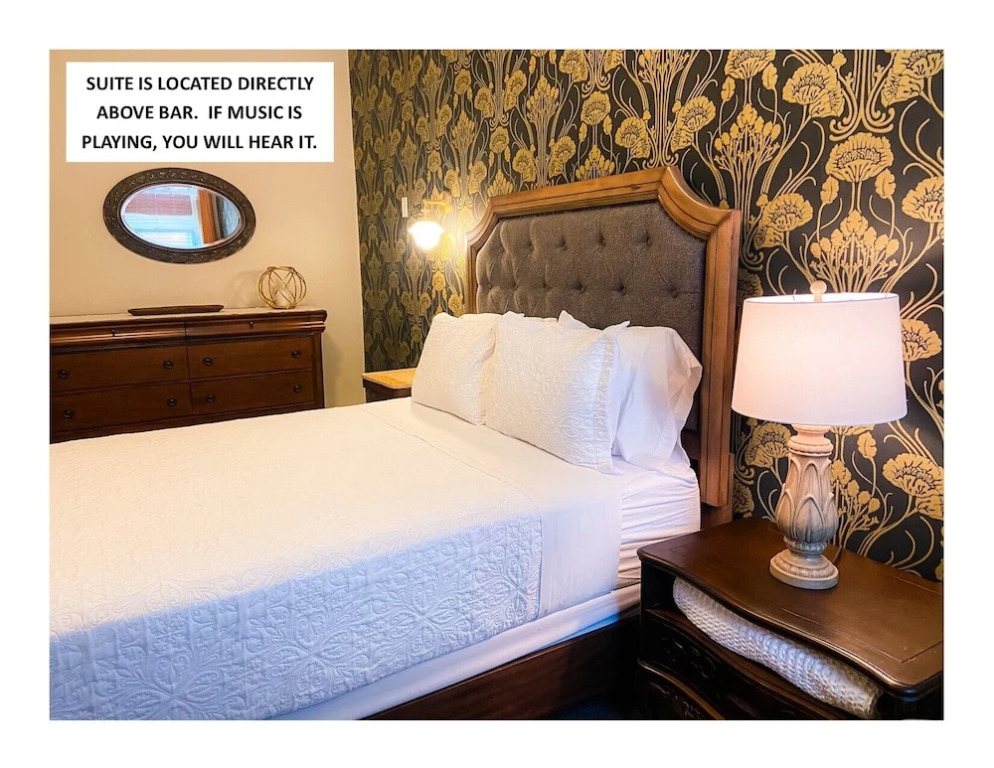 Naples Hotel