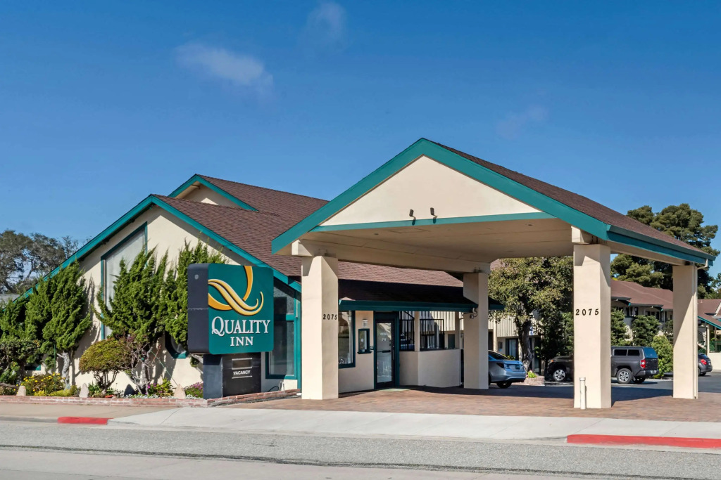 Scottish Fairway Inn