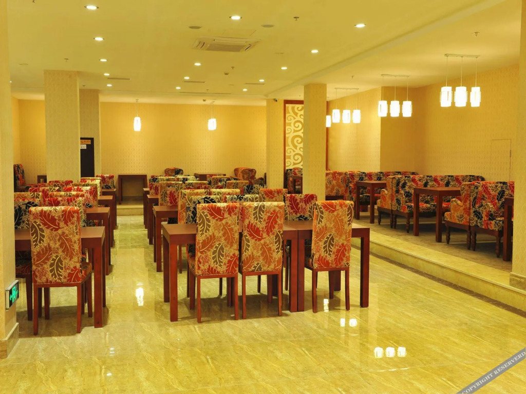 City Hotel(Hangzhou Renmin Road Metro Station)