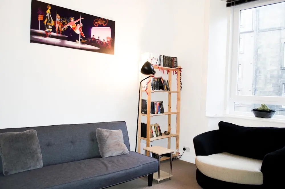 1 Bedroom Flat in the Gorgie Area