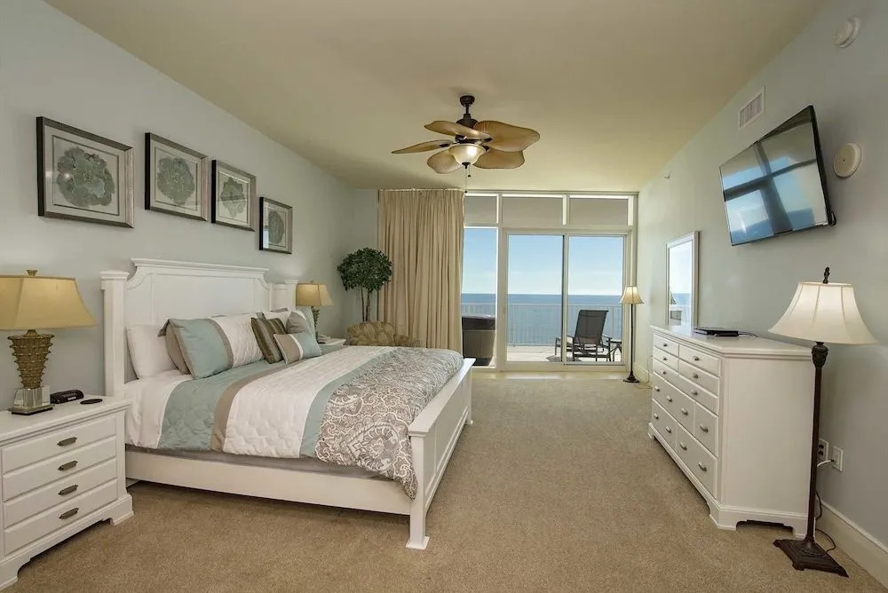 Turquoise Place D1208 3 Bedrooms 3.5 Bathrooms Condo