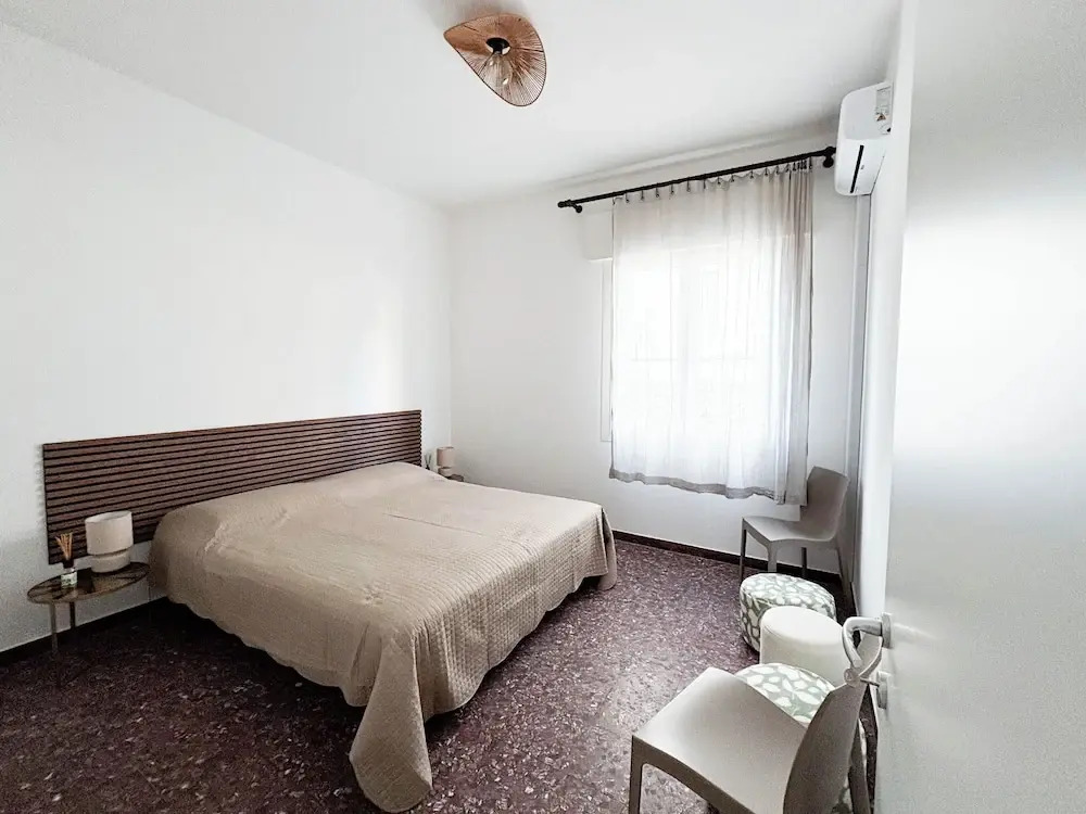 Seafront Apartment With Private Parking