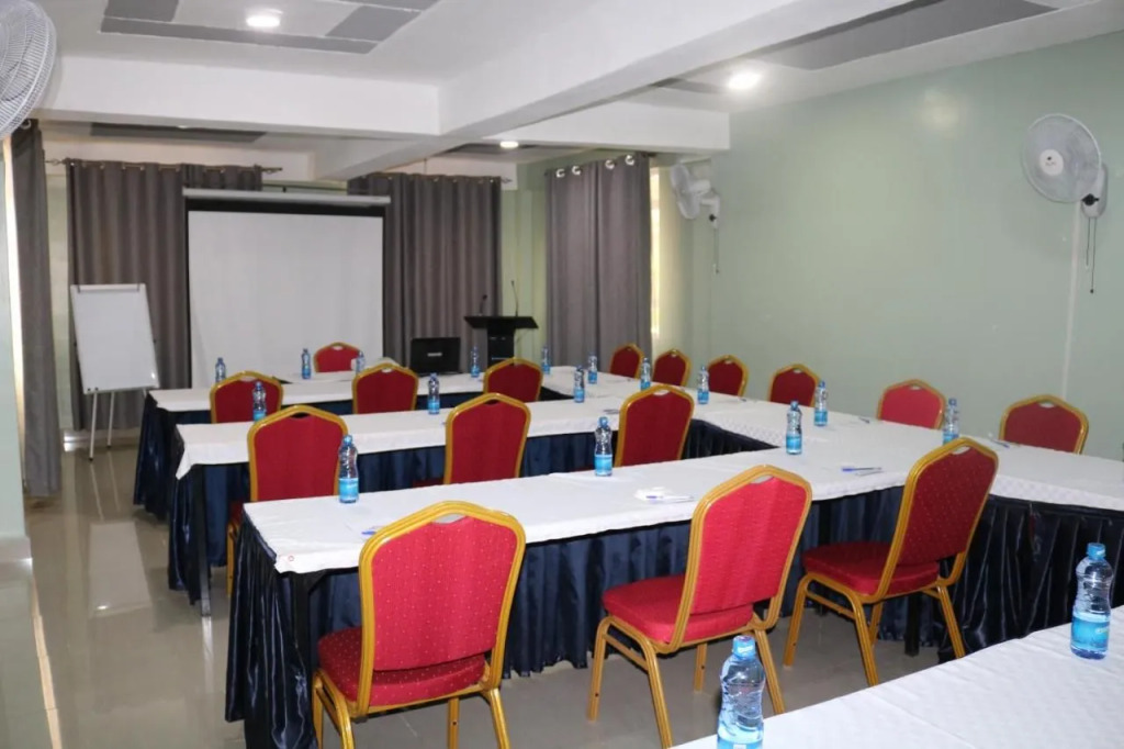 Raygreen Hotel