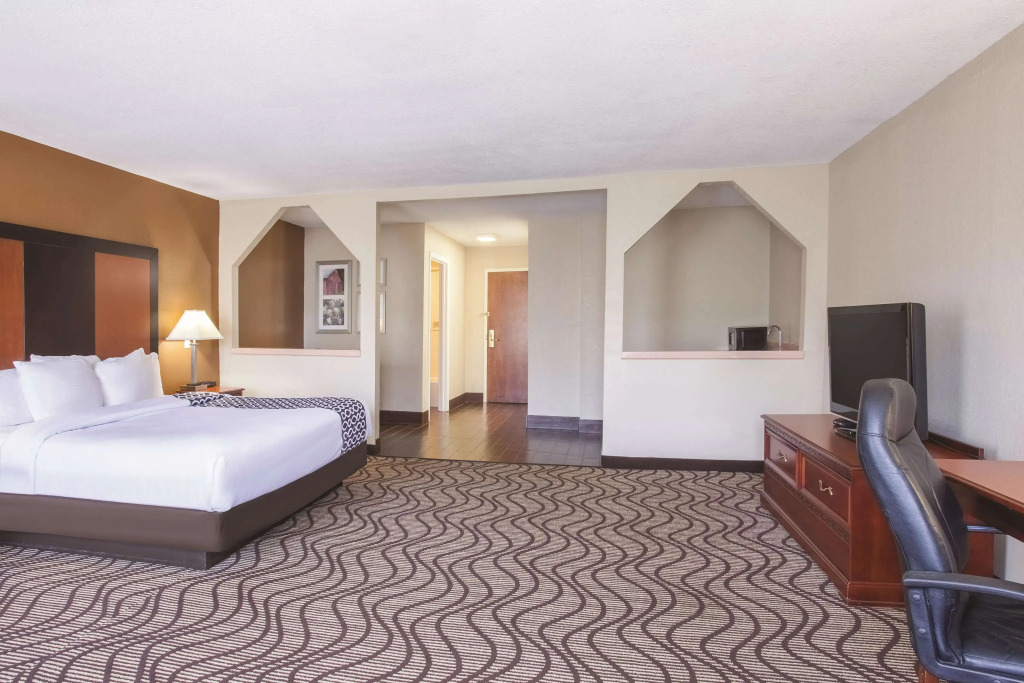 Baymont by Wyndham Moss Point Pascagoula