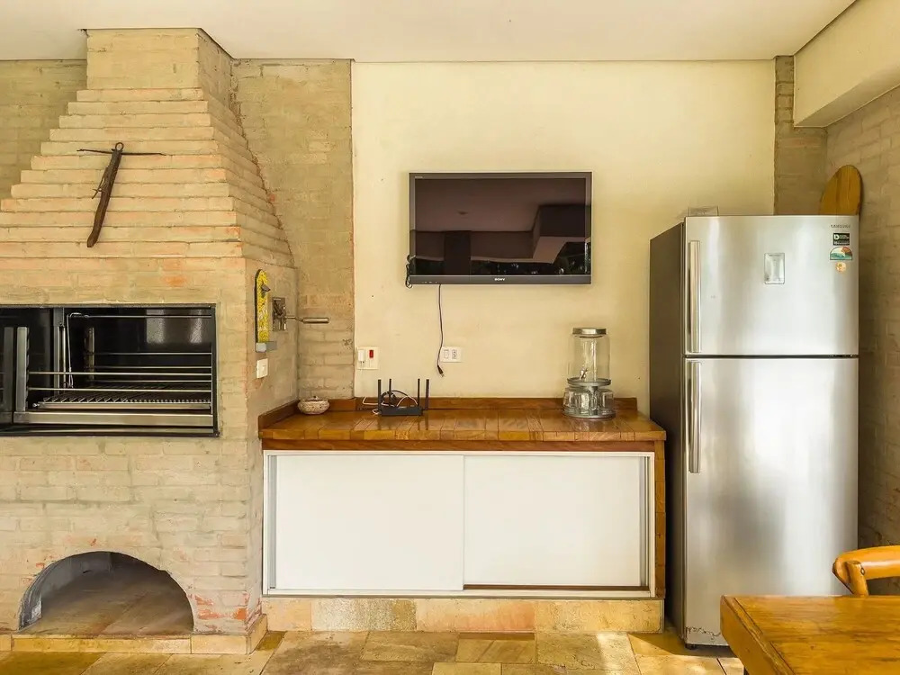 Casa de alto padrão com lazer completo na Granja Viana