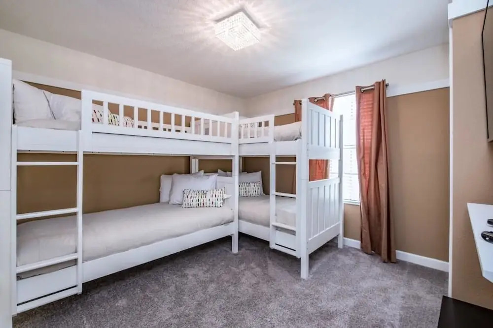 6 Bedroom 5 Bathroom Vacation Home