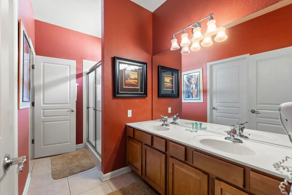 Funcation at Windsor Hills by Shine Villas Sleeps up to 12