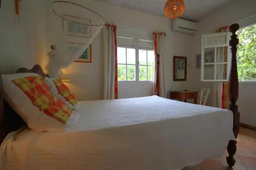 Villa avec piscine et vue mer (MQRO08)