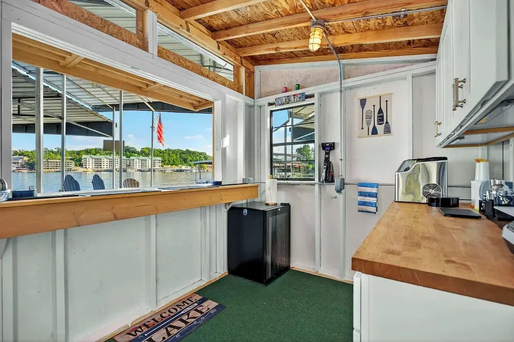 Lake Home Oasis - Sleeps 18