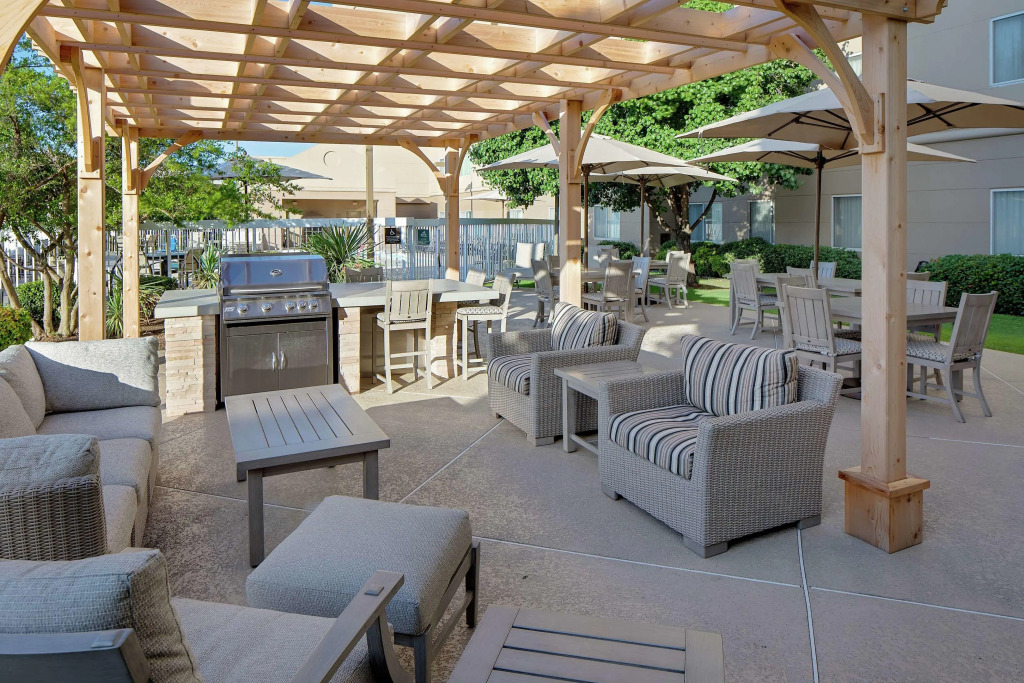 Homewood Suites by Hilton Dallas Market Center
