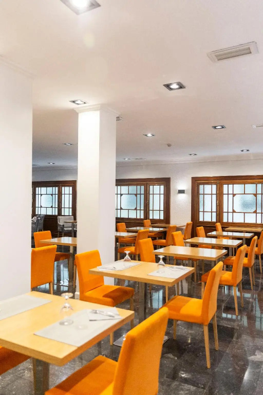 Hotel Serrano