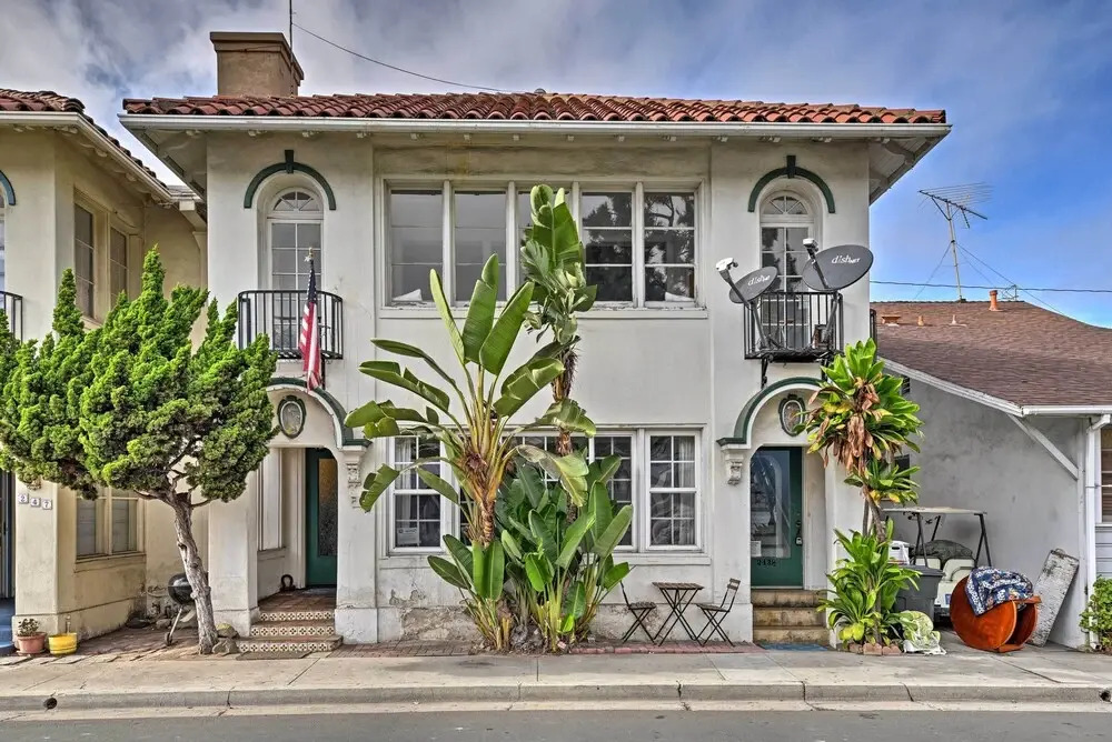 Steps to Avalon Bay: Sunny Catalina Island Home!