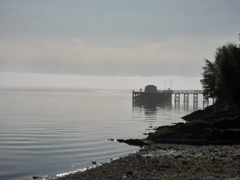 Off Grid Cabin Sleeps 2 Pets Ok 20 min to Dunoon