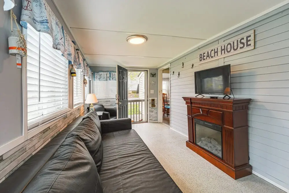 Large Yard: Walkable Cottage in Old Orchard Beach!