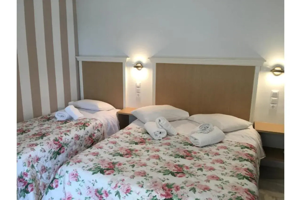 Hotel Avra