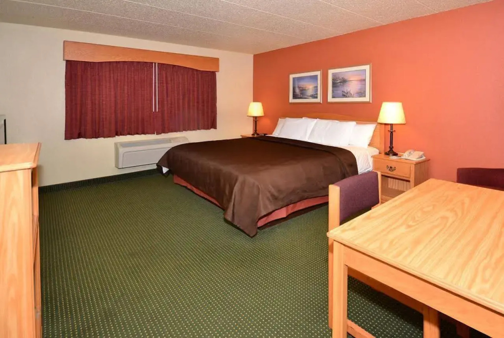 Black Beach Inn by GrandStay