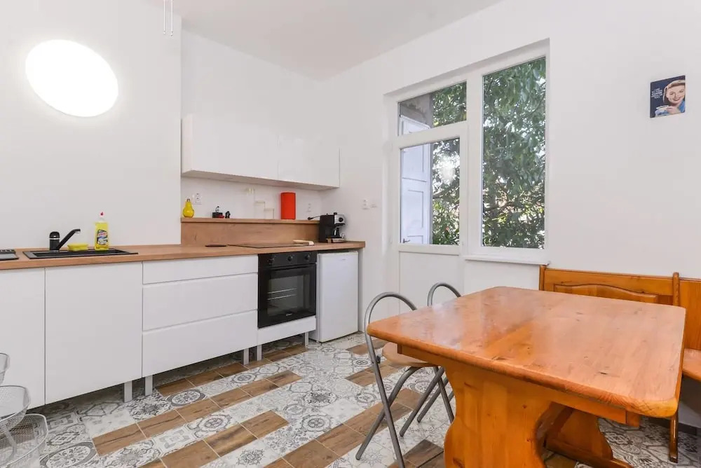 Two Bedroom Parensov Central Apartment
