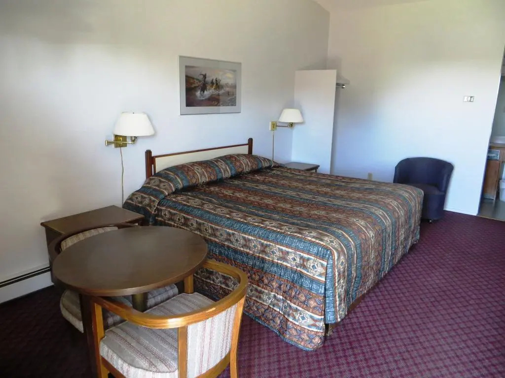 Stetson Village Inn